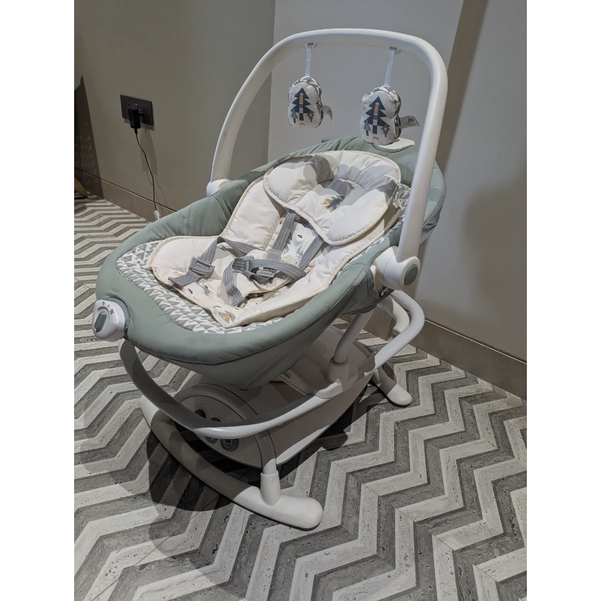 Sansa Rocker Joie Sansa Swing Review Sansa Joie Swings Joie Sansa - Main Image